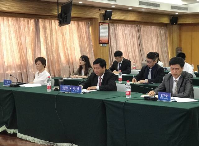  广东省委农村工作领导小组办公室常务副主任，成人网站
党组副书记，省乡村振兴局常务副局长许典辉作经验分享